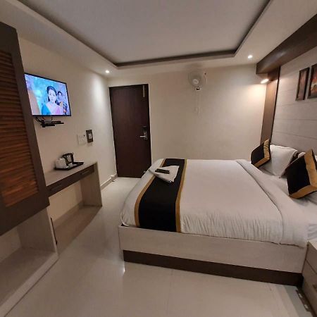 Hotel Liza Regency Chennai Exterior foto